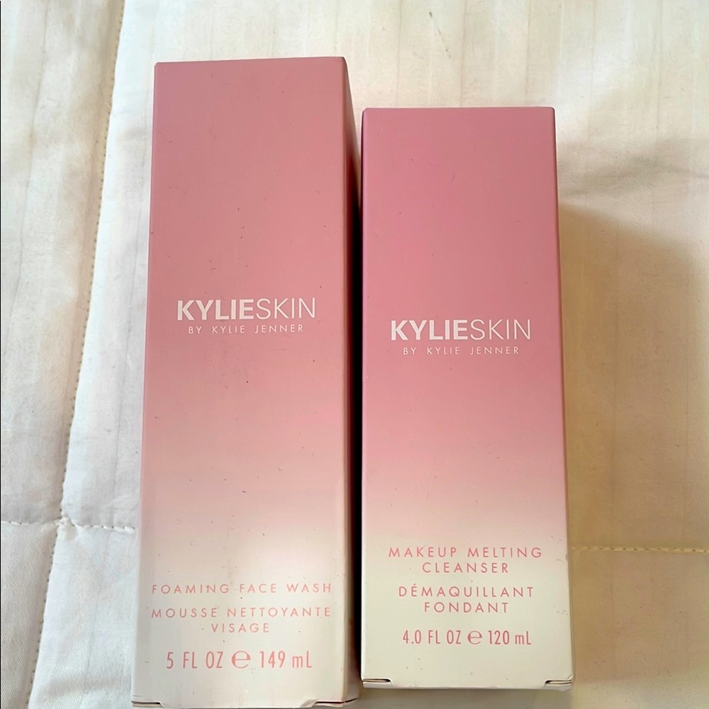 BRAND NEW!!! Pink Foaming Face Wash and Makeup Melting Cleanser Set